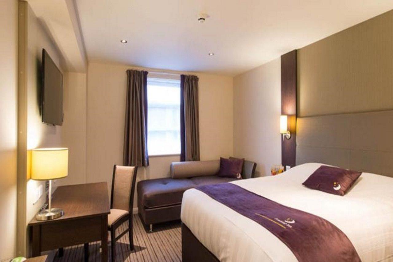 Premier Inn Nottingham City Centre Buitenkant foto